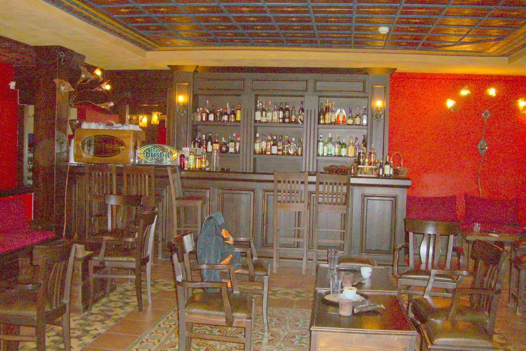 Astrovolia Hotel Калампака Екстериор снимка