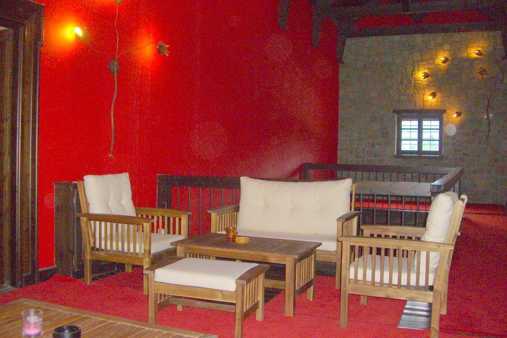 Astrovolia Hotel Калампака Екстериор снимка