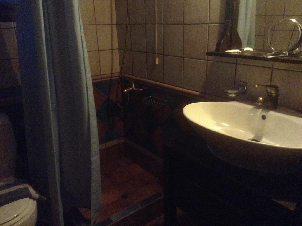 Astrovolia Hotel Калампака Екстериор снимка